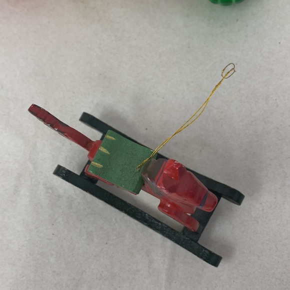 5 pc VINTAGE Christmas tree ornaments: Santa, rocking horse, and 3 round balls - Picture 11 of 17